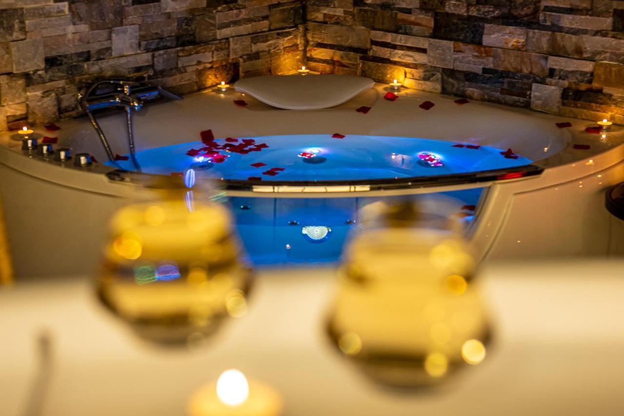 Appartamento Cocon Relax - Jacuzzi - Cinema Montbéliard Esterno foto