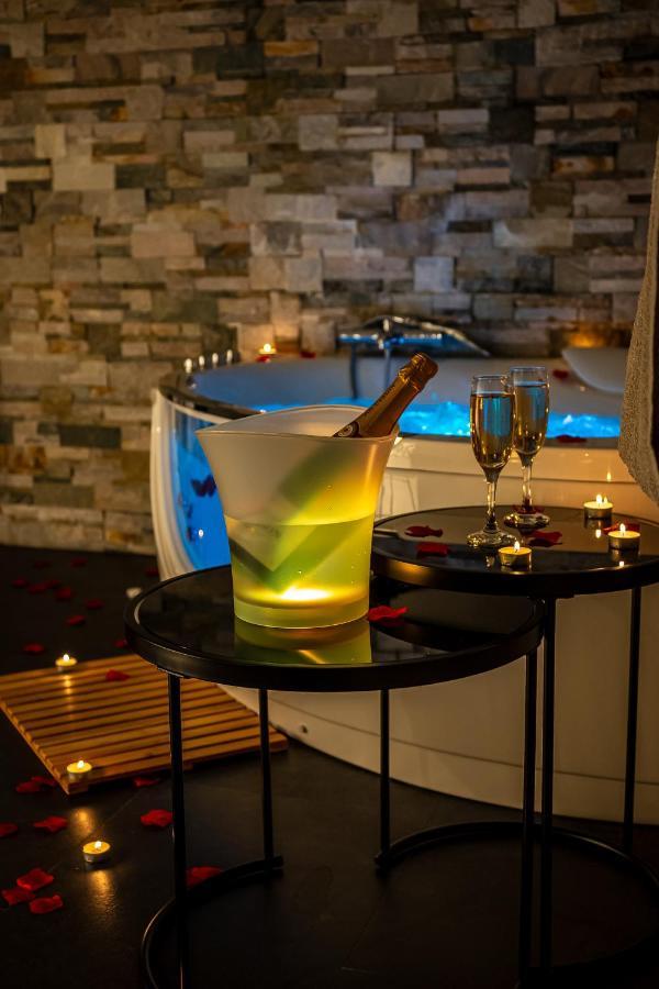 Appartamento Cocon Relax - Jacuzzi - Cinema Montbéliard Esterno foto
